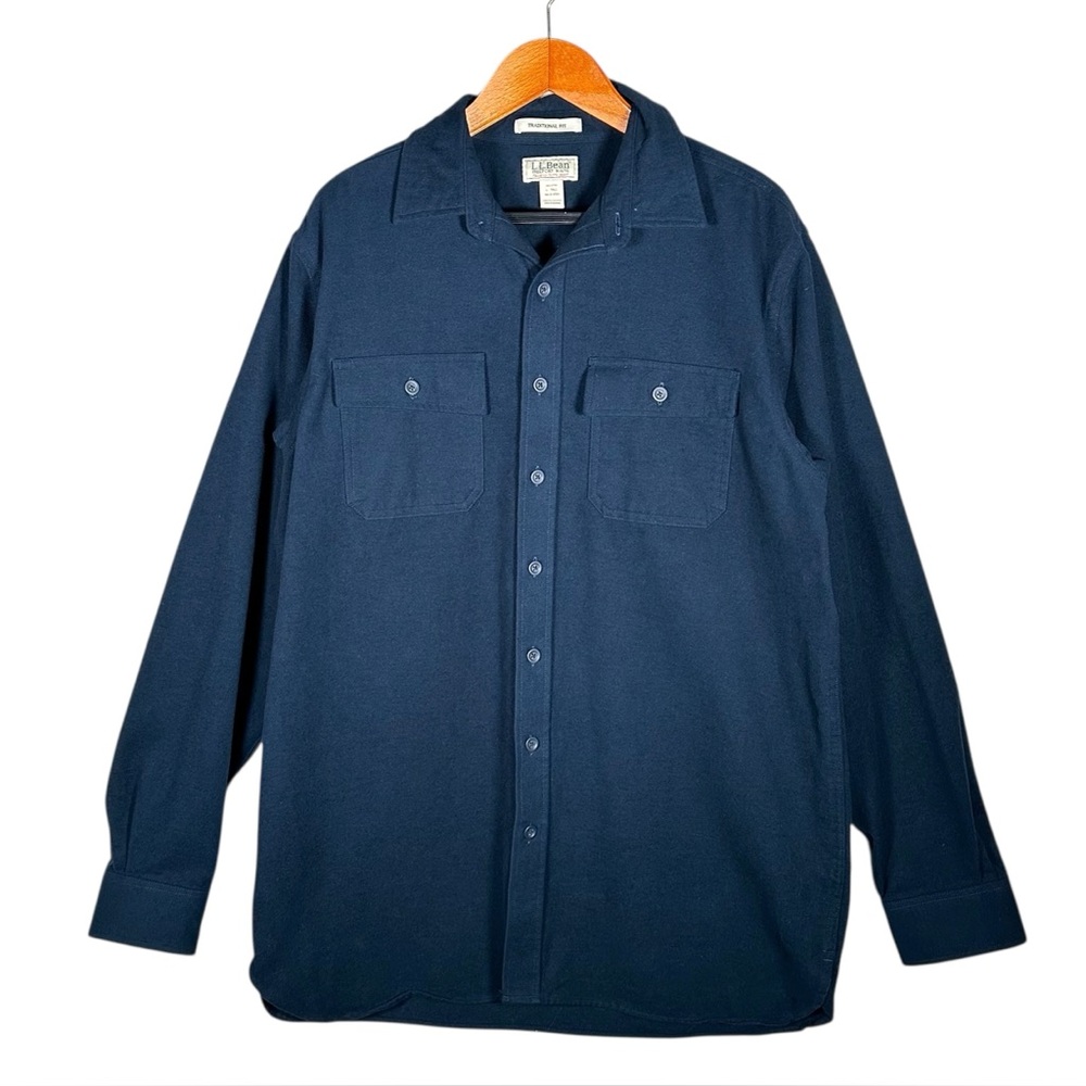L.L.BEAN Heavy Chamois Cloth Flannel Traditional Fit Shacket in navy - Picture 10 of 10